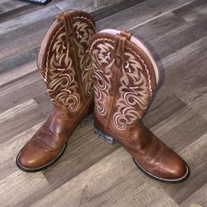 Ariat cow girl boots